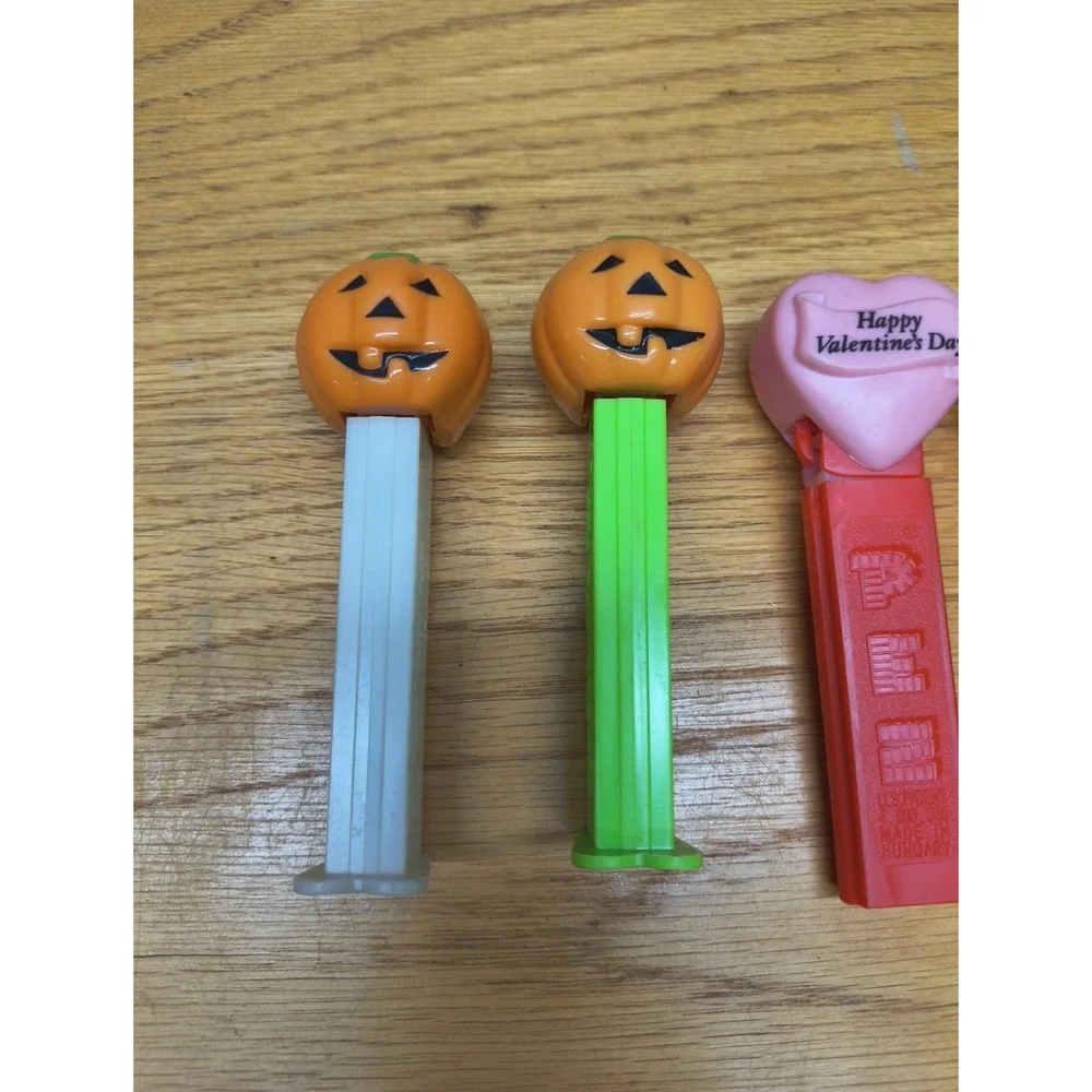 Lot Of 4 Vintage Pez Dispensers Halloween‎ And Valentines Day